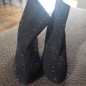 Eva & Zoe Athens 10M sparkly booties